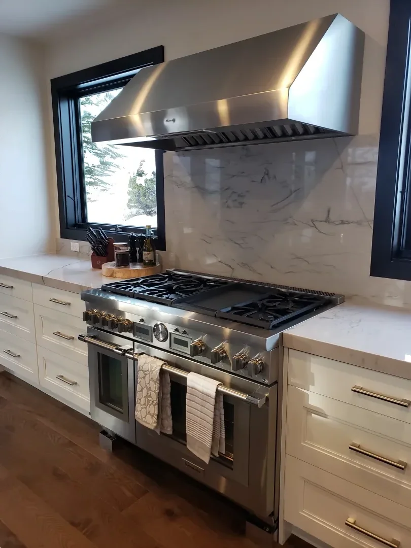 Kitchen range and countertops