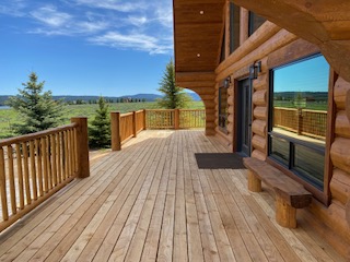 Log home exterior timber work
