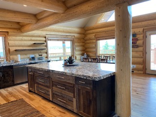 Log home craftsmanship detail